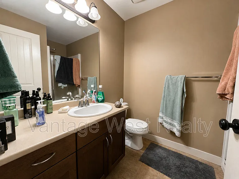 3350 Woodsdale Rd #201 — Photo 8