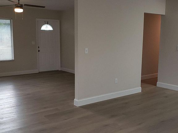 5th image of 3081 SW Longleaf Court