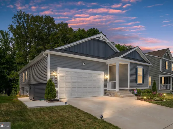 6306 Bobcat Ln, King George, VA 22485
