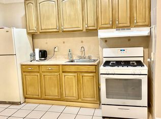 480 Herzl St #2R, Brooklyn, NY 11212
