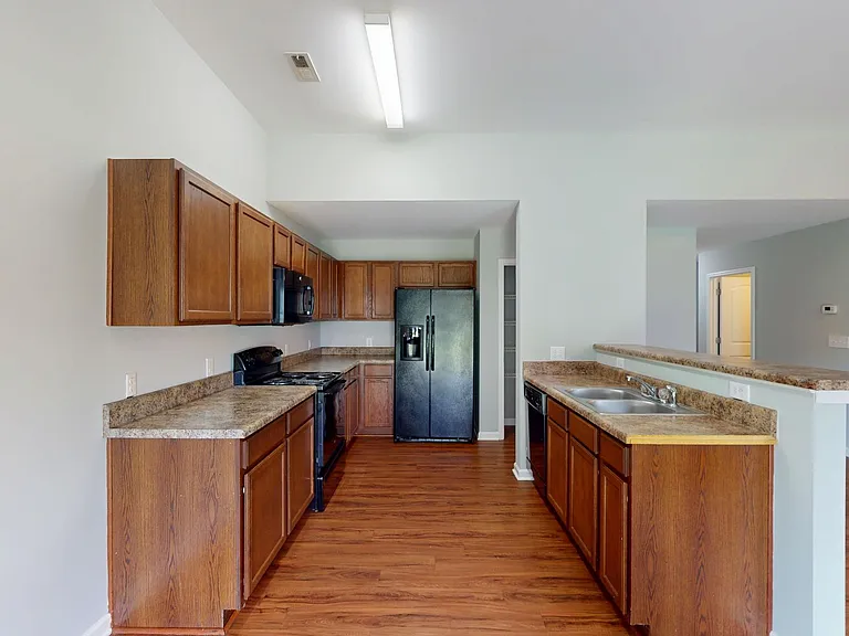10612 Kempsford Dr — Photo 7