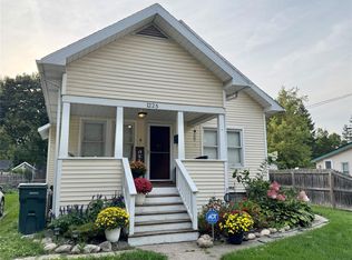 1225 N Saginaw St, Lapeer, MI