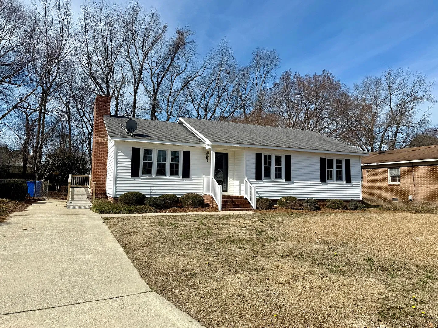 606 Poe Street — Photo 2
