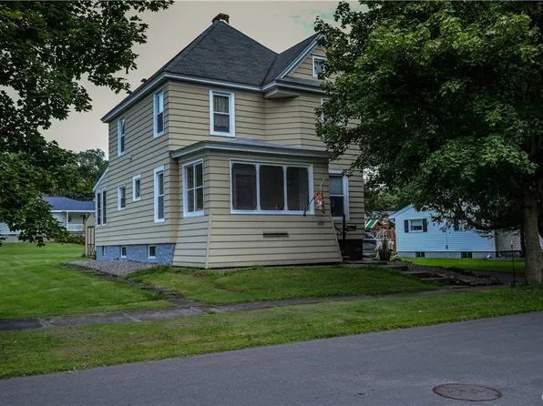 608 Maple Grove Ave, Herkimer, NY 13350