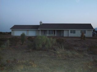 7443 Smoketree Rd, Phelan, CA 92371