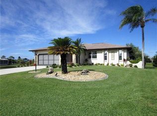 48 Caddy Rd, Rotonda West, FL 33947