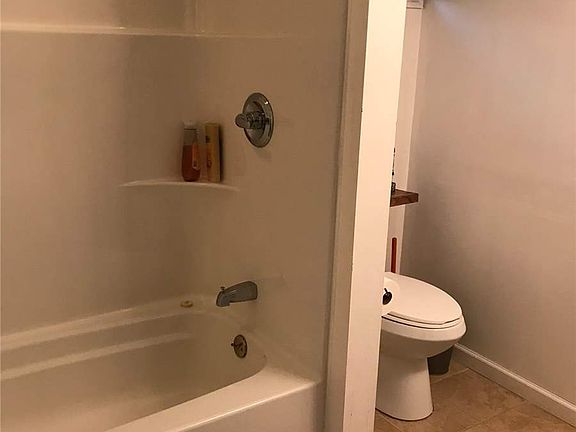 3rd image of 22 Camille Ln