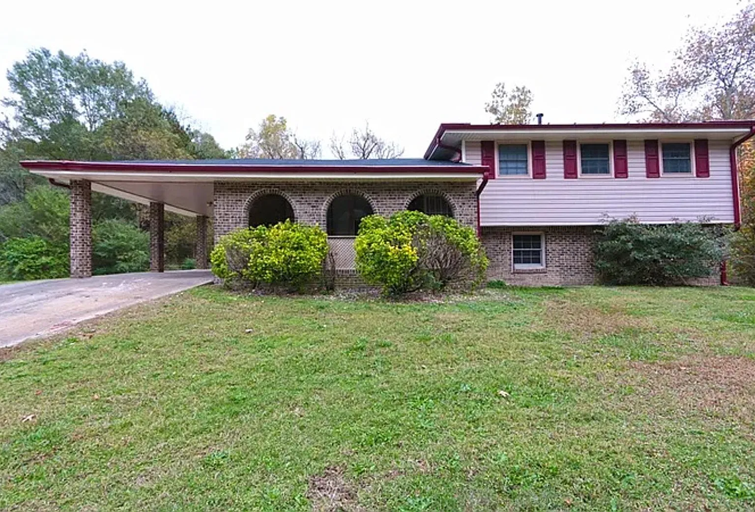 Room in 3 Bedroom Home in Atlanta — Photo 1