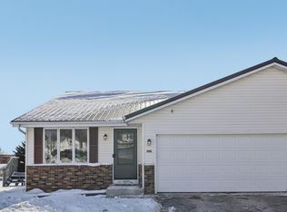 839 Kimseth Cir, Deerfield, WI 53531