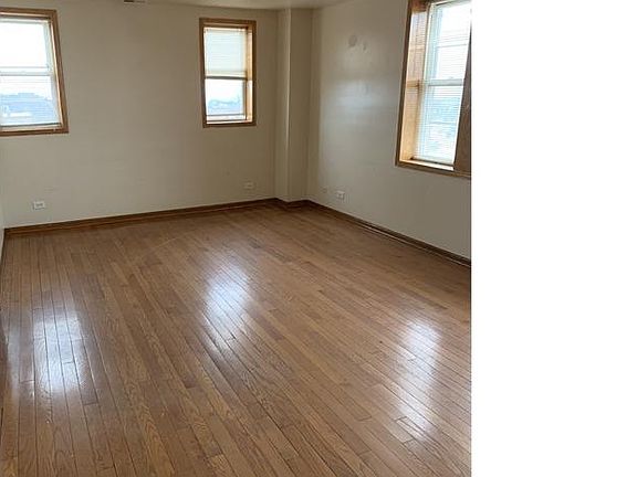 4th image of 3008 E Cheltenham Pl #703
