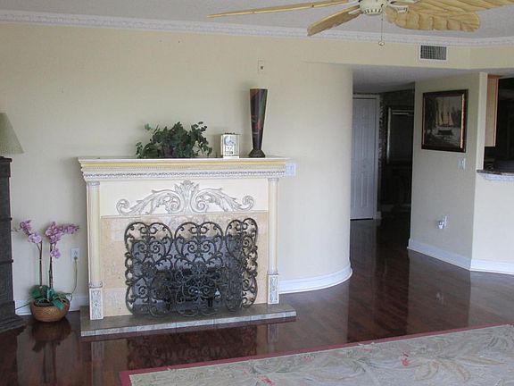 4th image of 752 Bayside Dr Unit 306