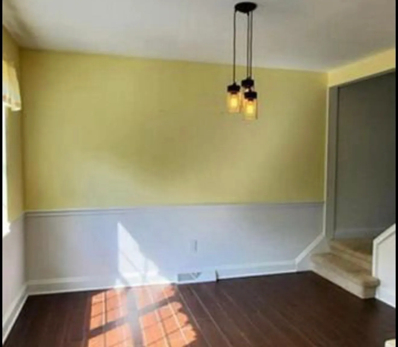 3 bed, 1.5 bath, 1400 sqft, $2,025 — Photo 1