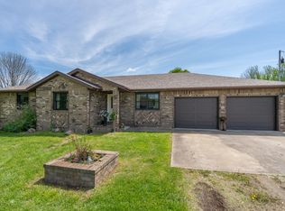 302 Rogers Ct, Sparta, MO 65753
