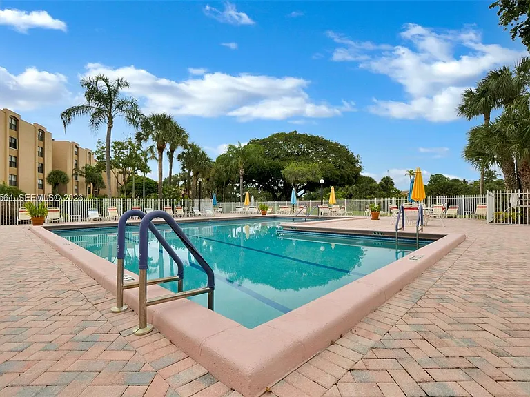 500 Egret Cir #8403 — Photo 24