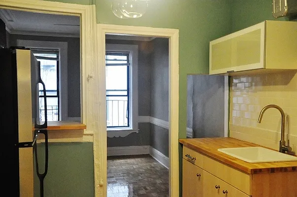 Rented by BLU Real Estate | media 18