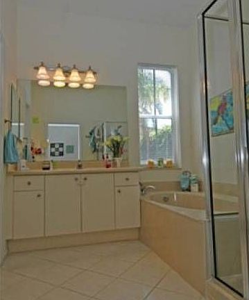 5th image of 755 Tulip Cir