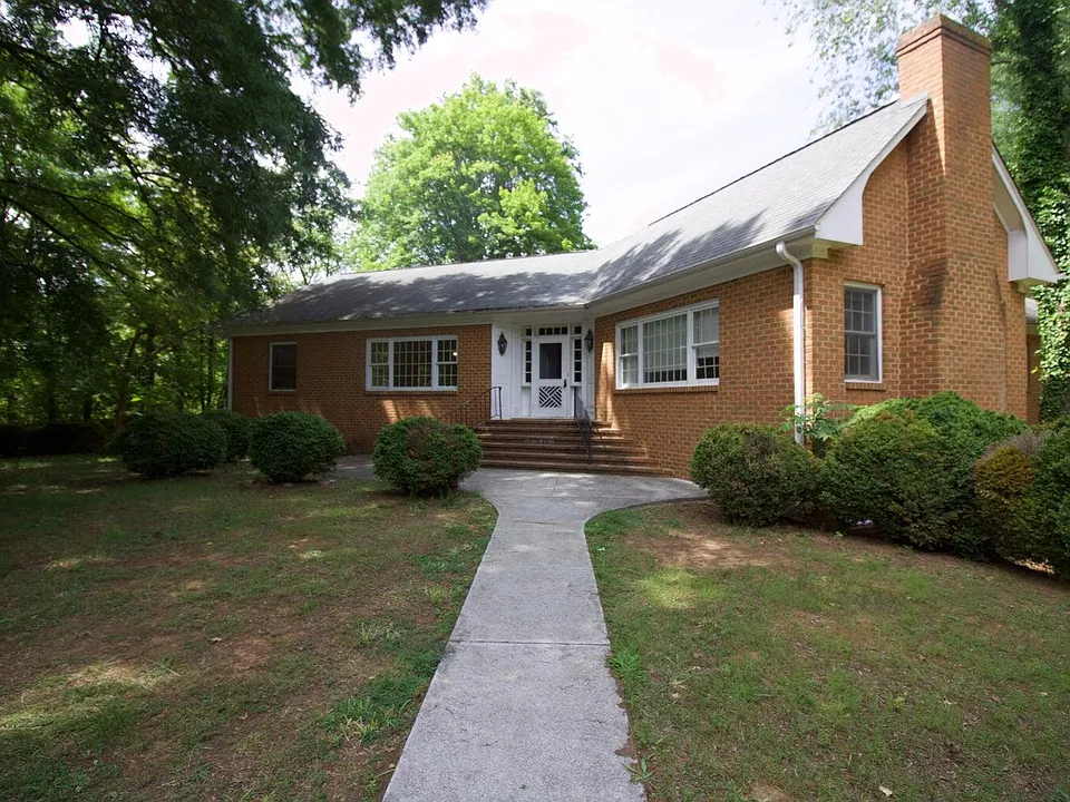 1502 Electric Rd