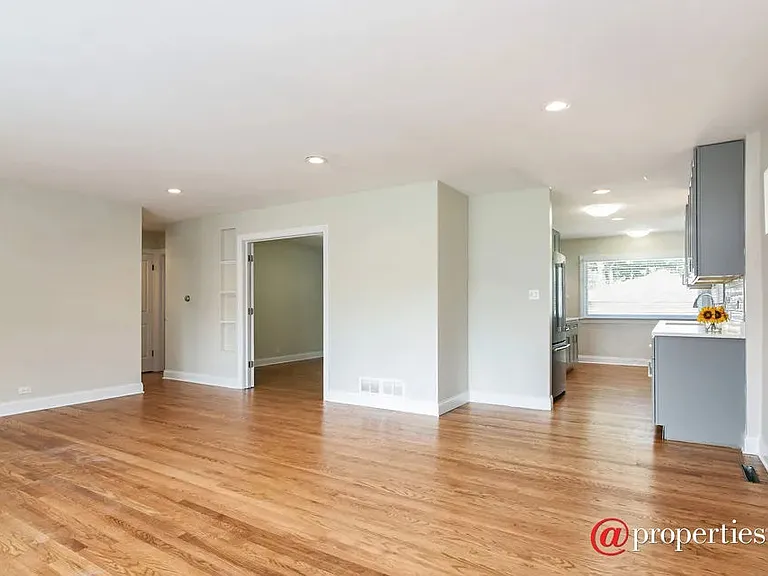 143 Thelin Ct — Photo 15