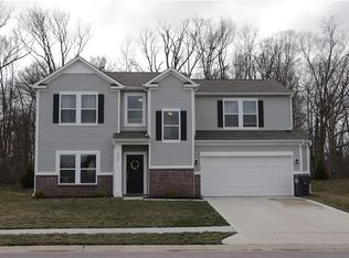 5702 Deer Valley Ct, Columbus, IN 47201