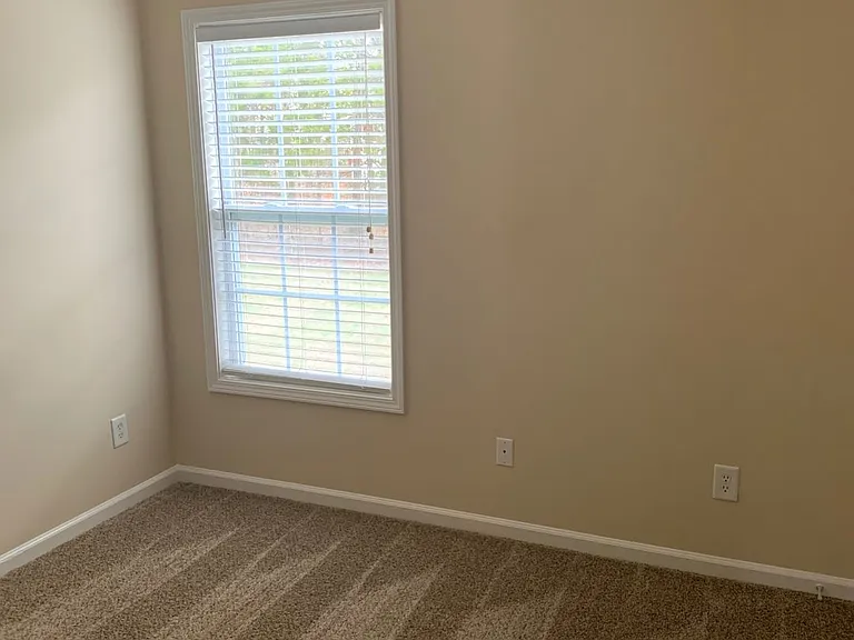 1441 Priestshore Bay — Photo 10