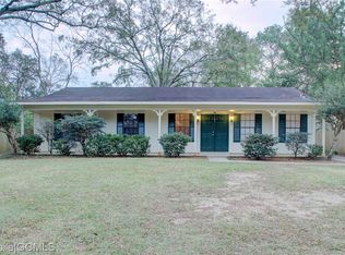 5855 Apple Tree Rd, Mobile, AL 36609