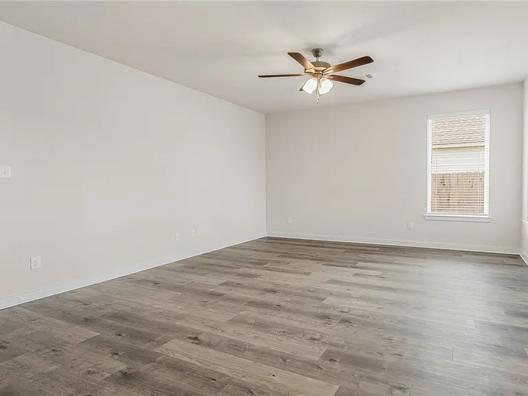 6004 Badger St — Photo 3