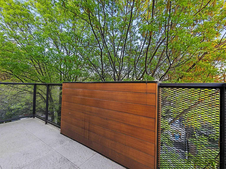 691 Chauncey St #4E — Photo 11