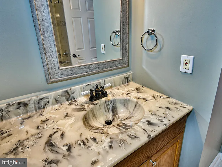 8011 Mandan Rd #303 — Photo 25