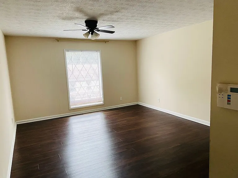 3293 Abbeywood Dr — Photo 8