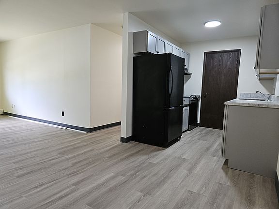 5th image of 175 S National Ave #17943105
