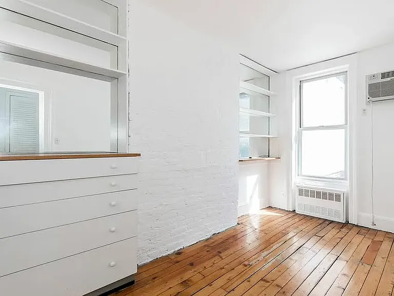 306 E 81st St #2 — Photo 8