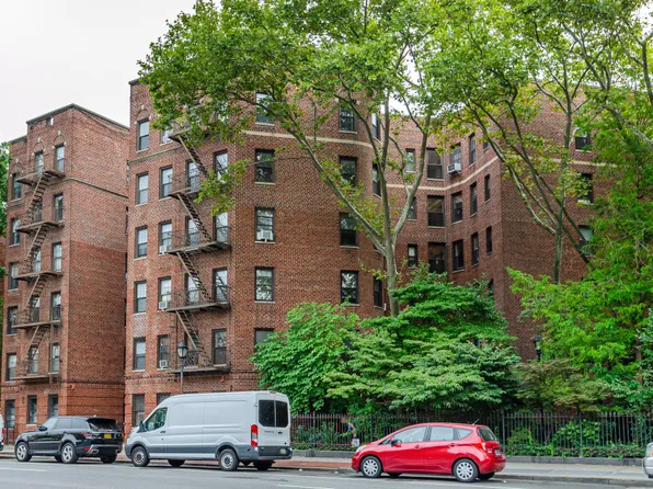 290 6th Avenue image 15 of 17