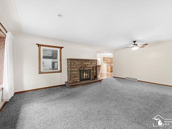 5th image of 24612 Middlebelt Rd
