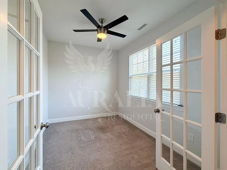 1306 Farm Pond Trl — Photo 4