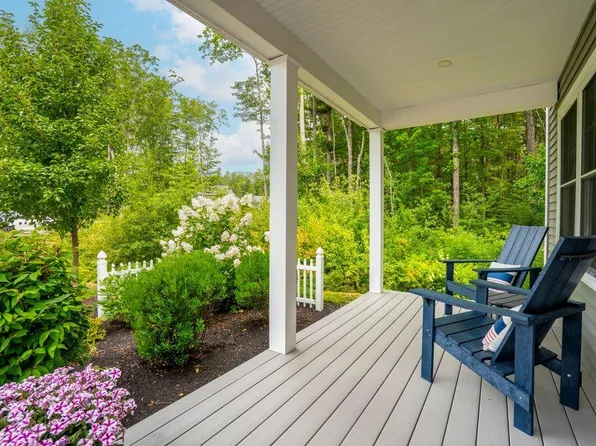 27 Webhannet Place #16, Kennebunk, ME 04043