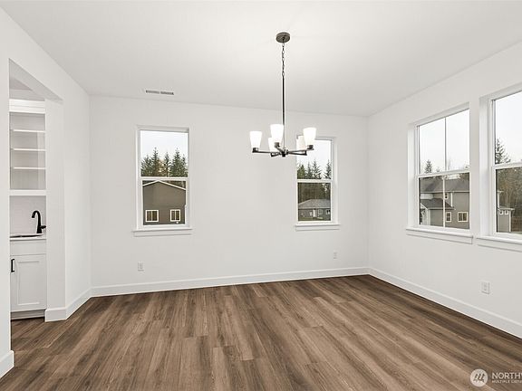 4th image of 10526 134th Drive NE #110