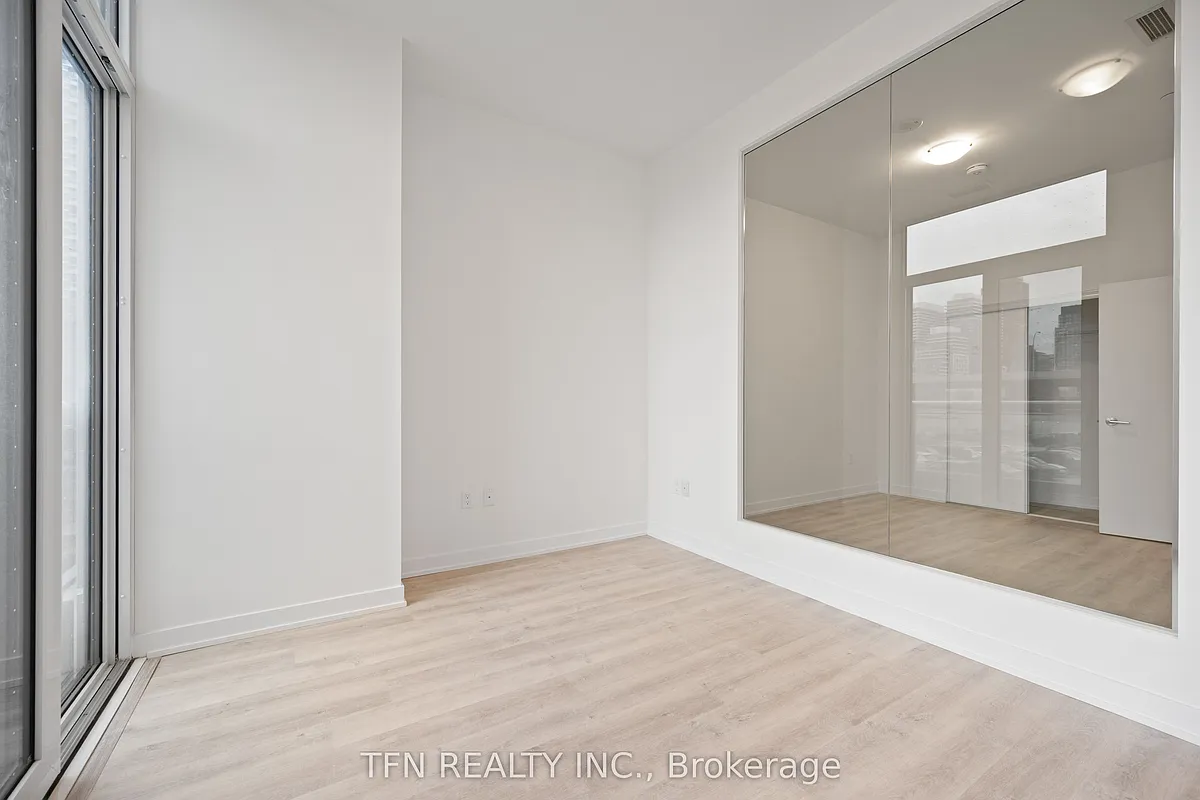 Building Photo - 15 Richardson St #217