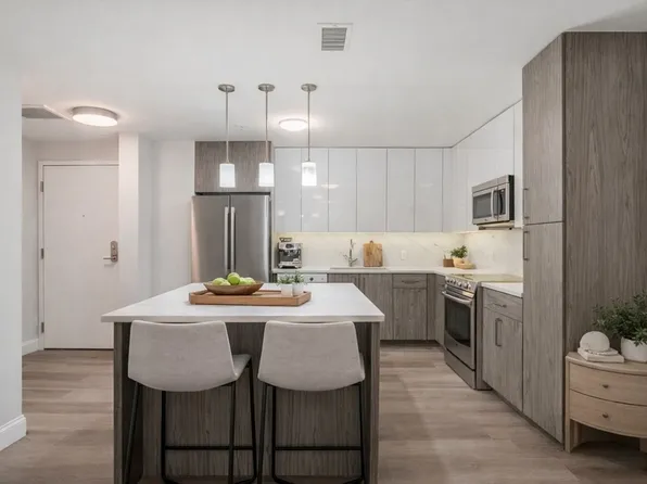 771 Harrison Ave #201, Boston, MA 02118