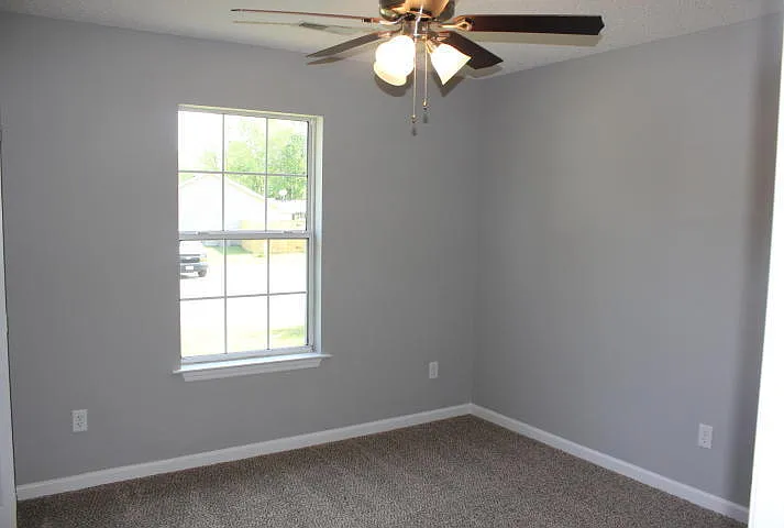 134 Ashdown Dr — Photo 8