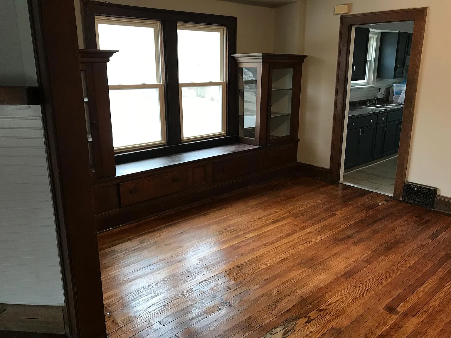 2 bed, 1200 sqft, $1,200 — Photo 3