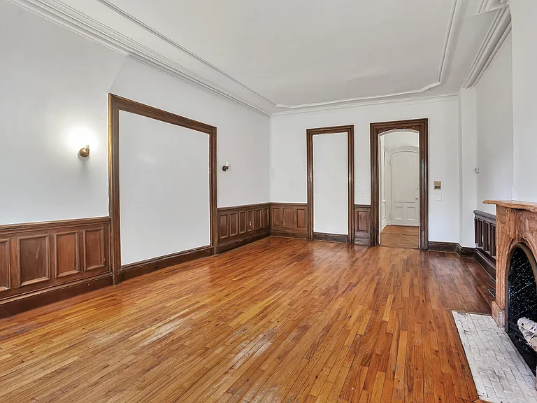 457 Clinton Ave #1A — Photo 3