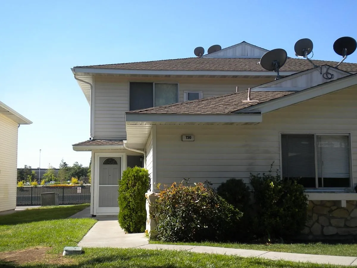 730 Jamaica Ave APT 3 photo 1