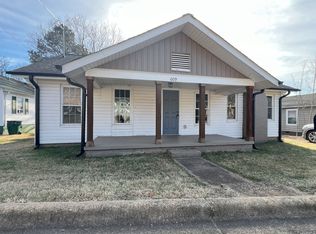 609A W East St, Newton, NC 28658