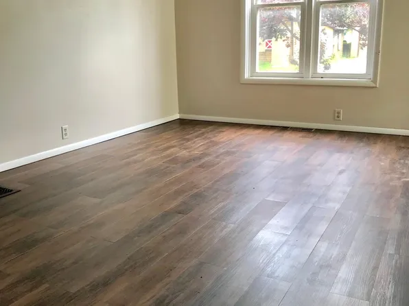 12 Porter St, Oswego, NY 13126