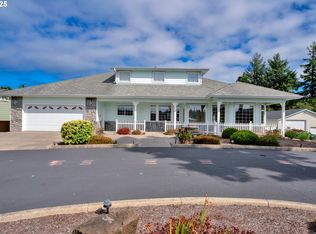 2155 9th St, Florence, OR 97439