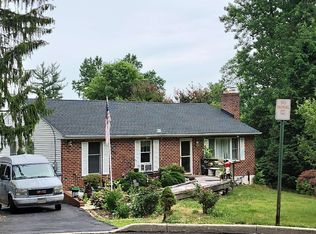 37 Dogwood Ln, Aston, PA 19014