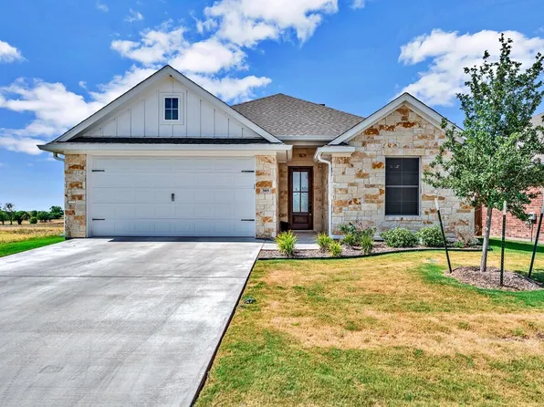 305 Flora Lee St, Hewitt, TX 76643