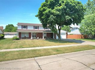 16960 Pennsylvania St, Southfield, MI 48075