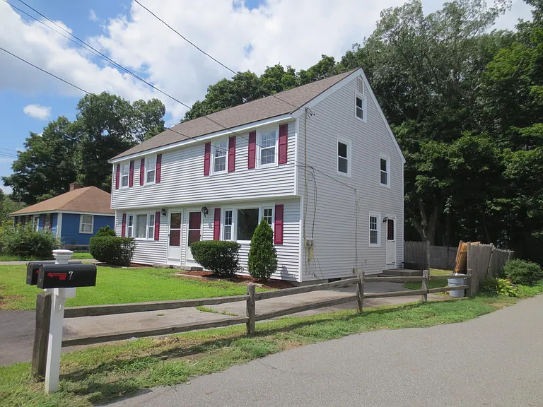 5 Pine St #B — Photo 3