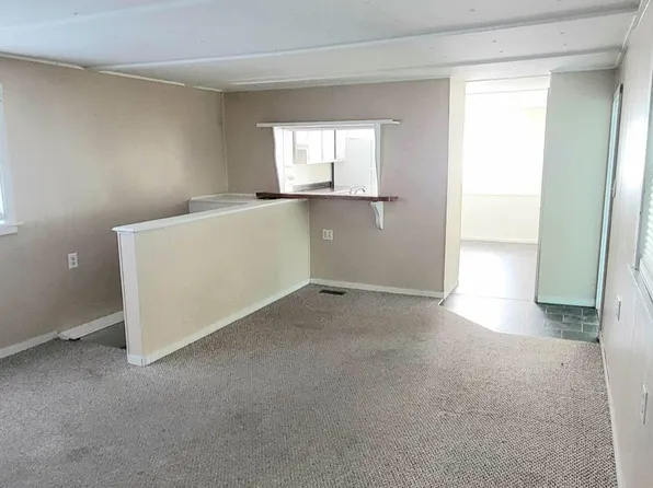 142 Brock Street, Rochester, NH 03867